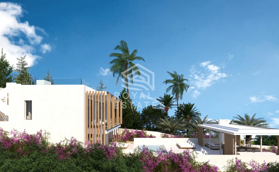 First line villas at Cap Martinet