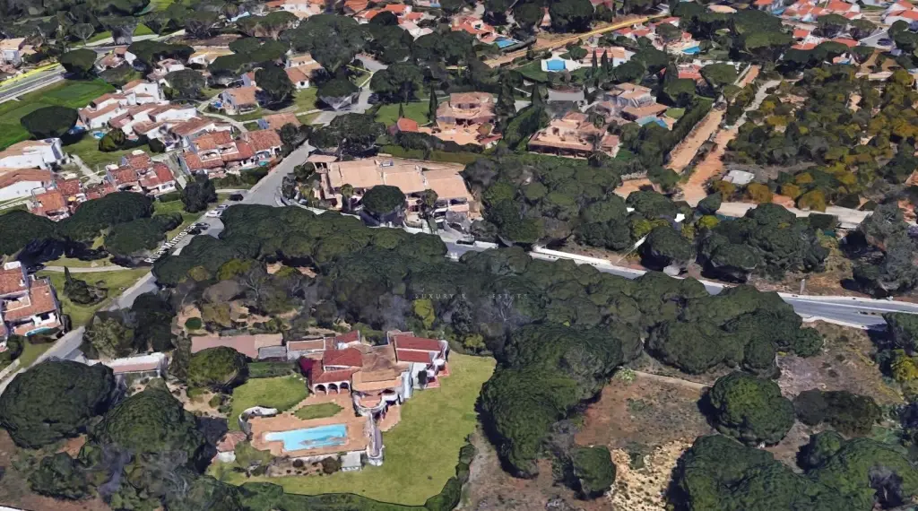 CONSTRUCTION PLOT FOR YOUR DREAM VILLA WITH SEA VIEWS