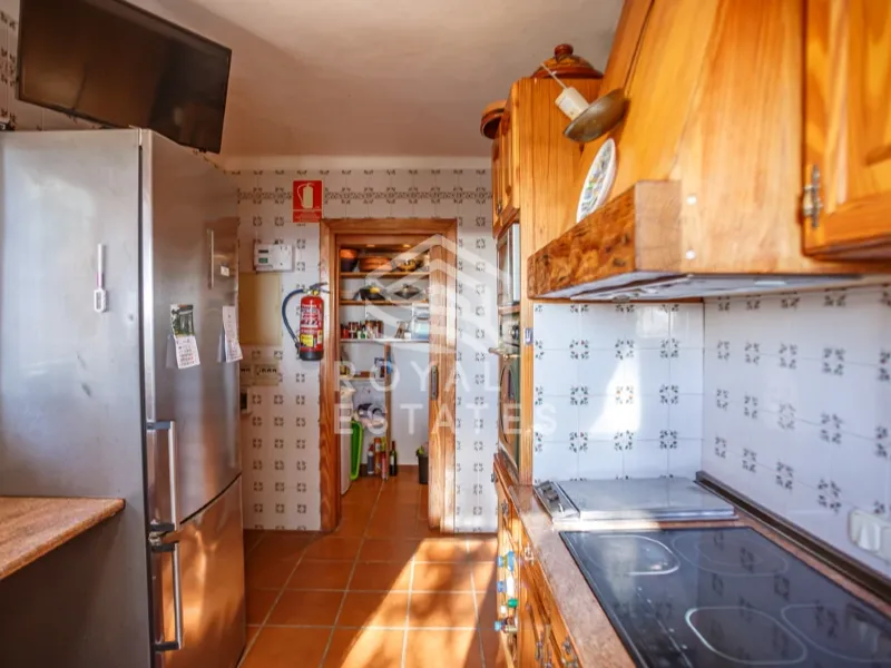 Mediterranean villa for sale near KM4 with touristic license