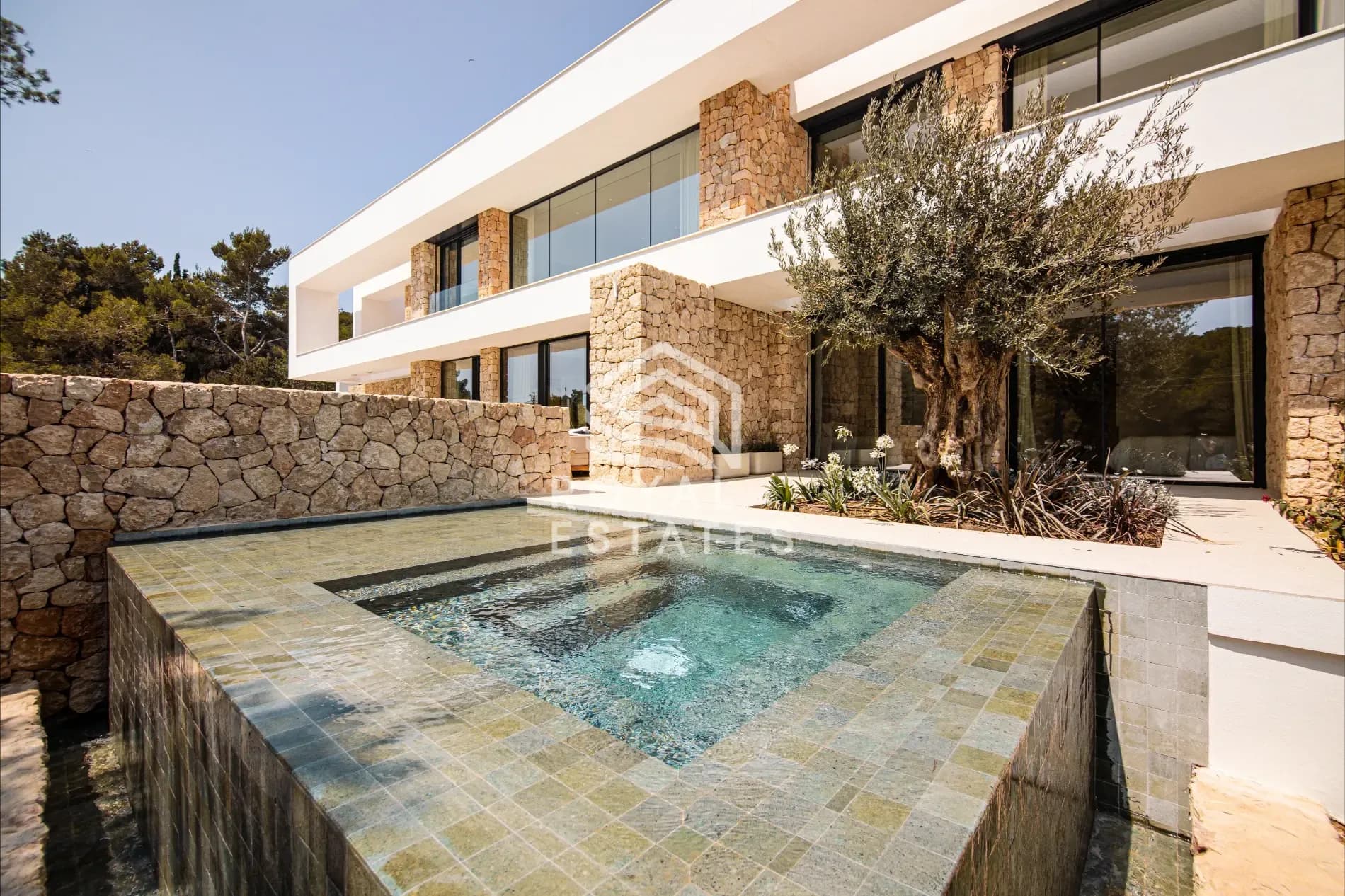 New development in Roca Llisa