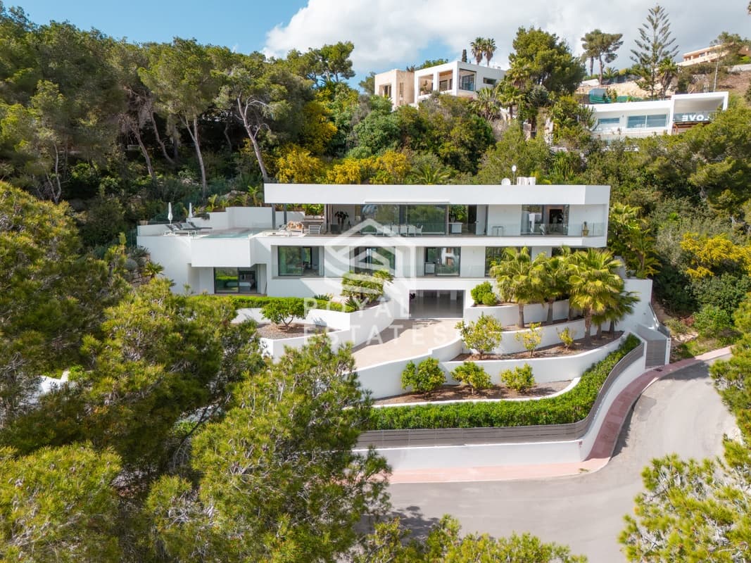 Villa Bond