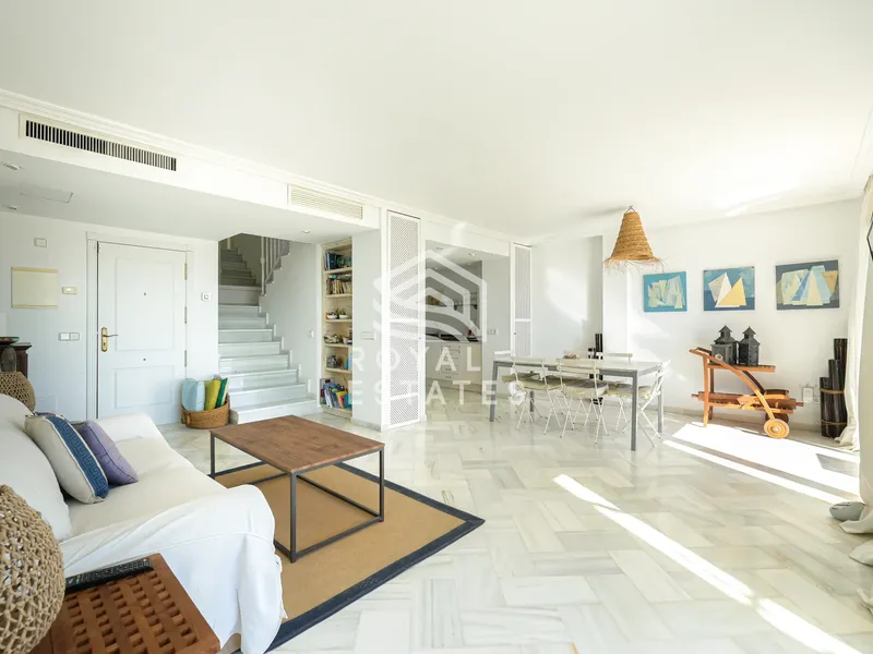Penthouse Can Furnet