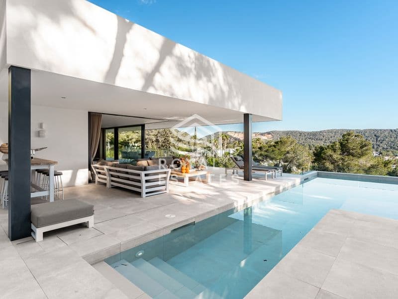 Villa Bond