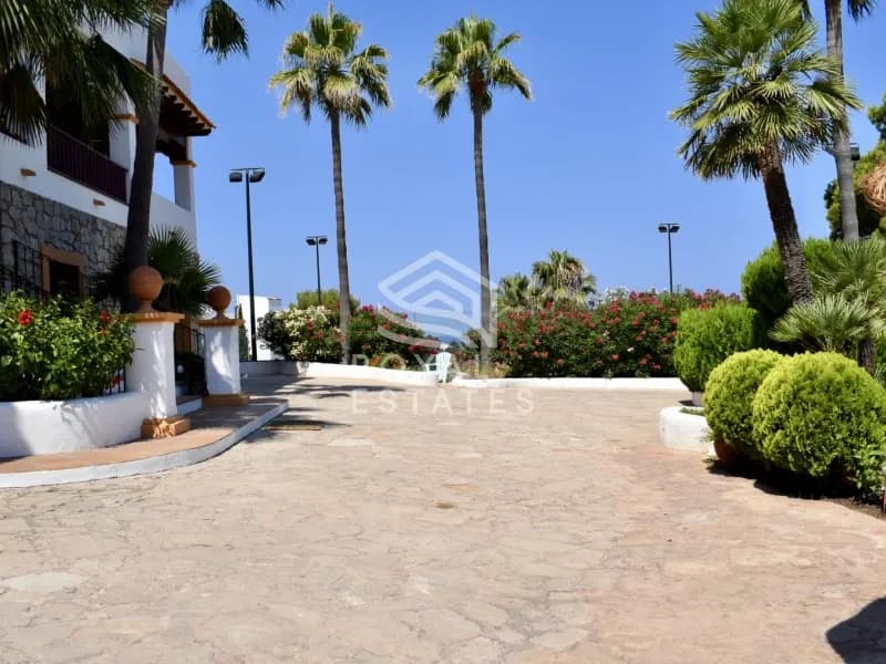 Beautiful villa in Portinatx for sale