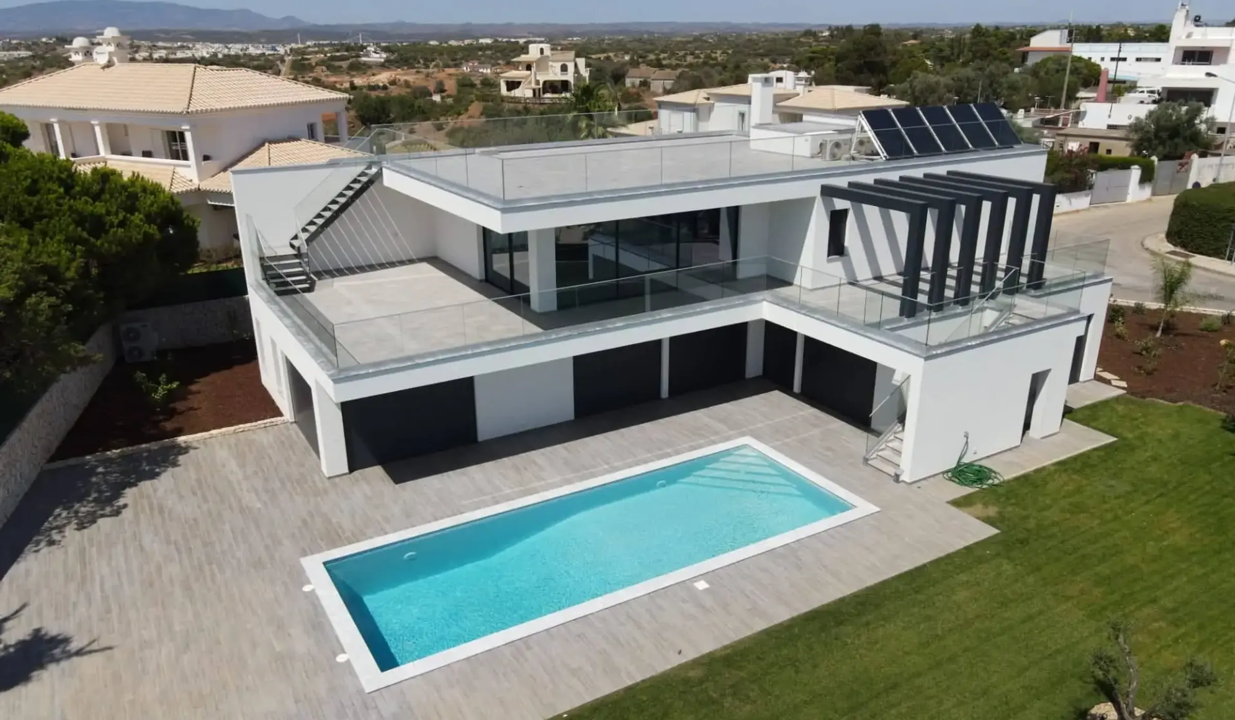 V4 Villa - garage - swimming pool - Ferragudo - Lagoa