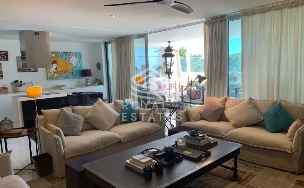 Luxury penthouse for sale in Es Pouet, Talamanca.