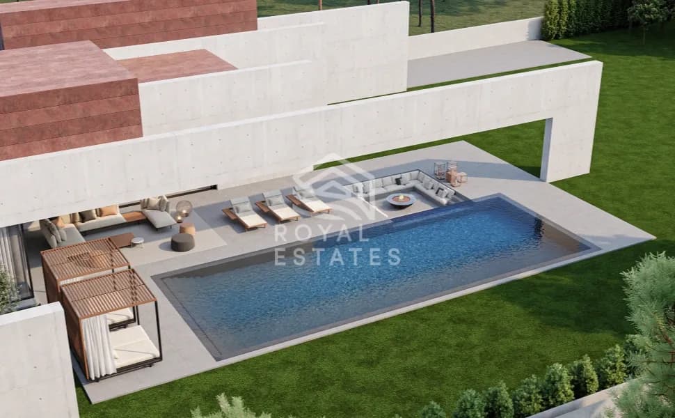 Fantastic single storey villa with 1200m2 of floor area on a plot of 5000m2. Prime construction and finishes. Architecture and decoration design of excellence