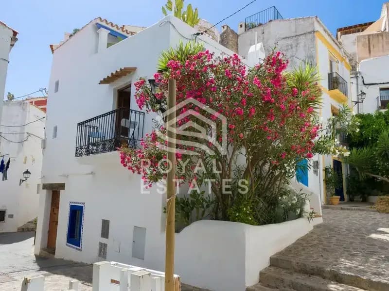 Casita del Sol for sale in Dalt Vila