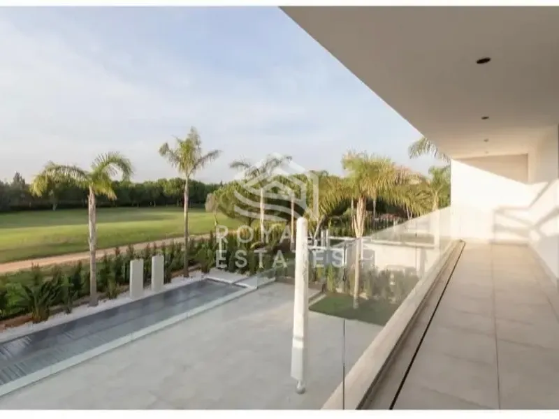 SUPERIOR QUALITY CONSTRUCTION FAMILY VILLA IN VILAMOURA