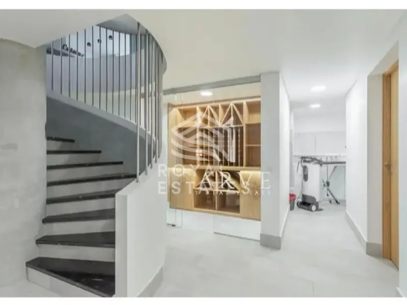 SUPERIOR QUALITY CONSTRUCTION FAMILY VILLA IN VILAMOURA