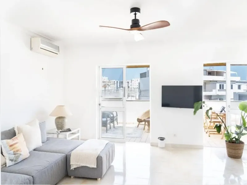 QUARTEIRA REFURBISHED T1 APARTMENT WITH SEA VIEWS