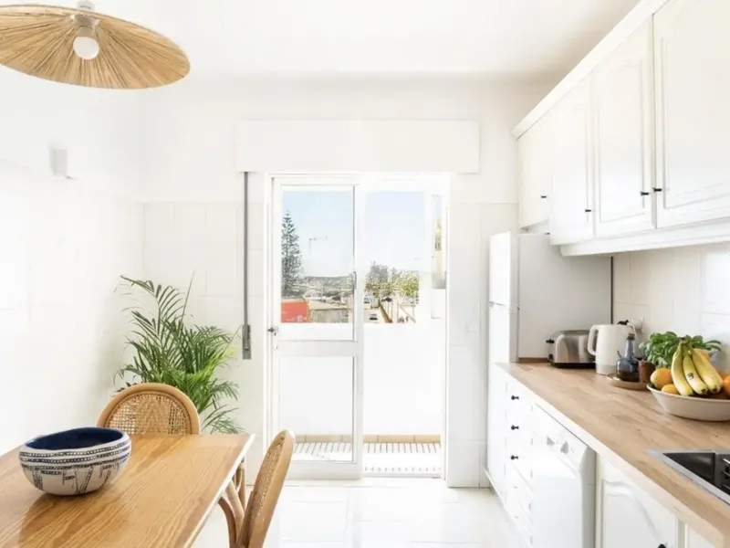 QUARTEIRA REFURBISHED T1 APARTMENT WITH SEA VIEWS