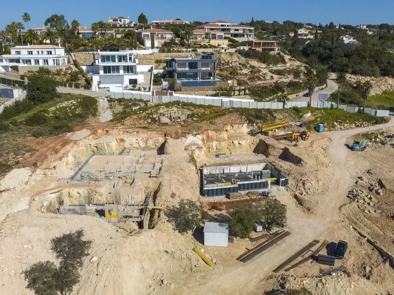 SANTA BARBARA DE NEXE LUXURY VILLA WITH BEST VIEWS IN THE ALGARVE