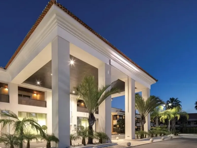 QUINTA DO LAGO SOUND INVESTMENT WITH GUARANTEED RENTAL YIELD