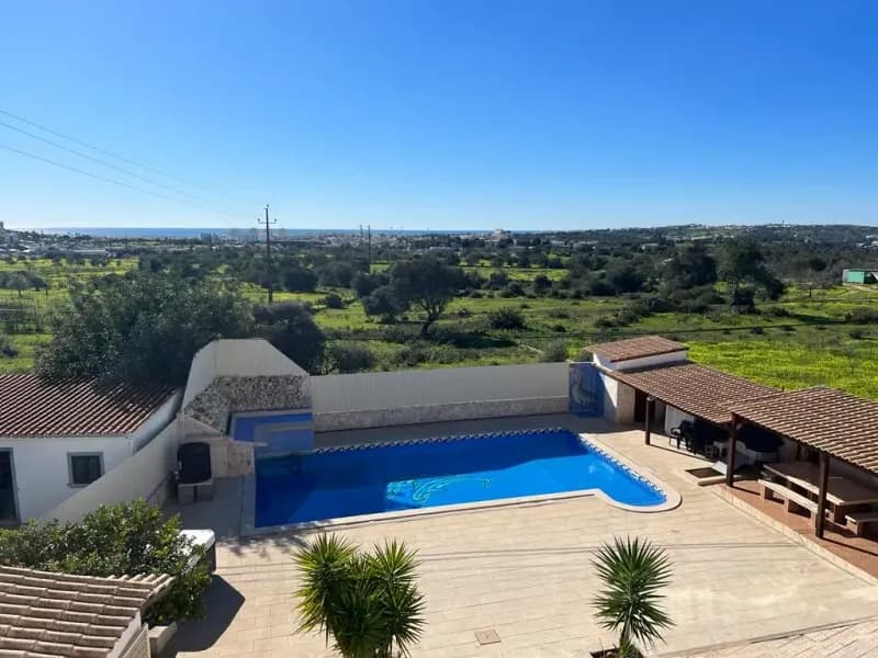 Excellent detached villa to monetize in Albufeira, near the beach
