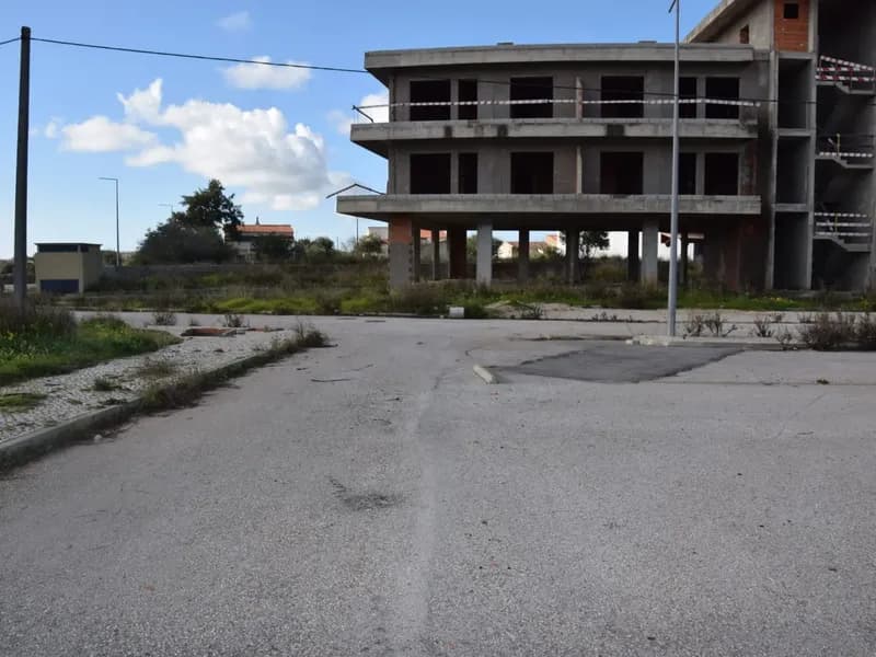 Land with approved project for allotment in Ferreiras, Albufeira