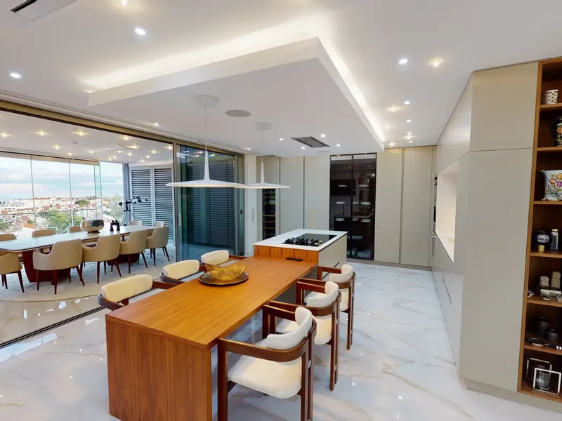 Penthouse with swimming pool and panoramic sea views