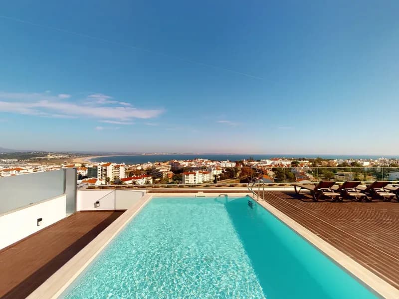 Penthouse with swimming pool and panoramic sea views