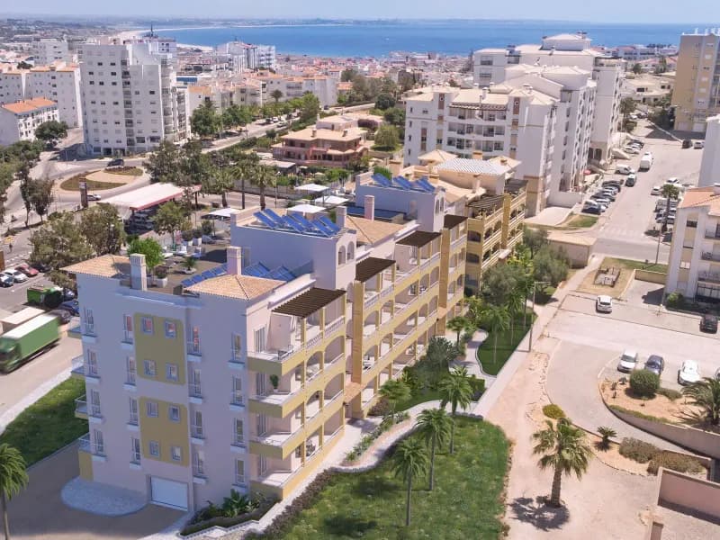 Apartment T3 - swimming pool - balconies - garage
