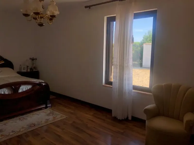 Farm with swimming pool in Torrao 15 hectares