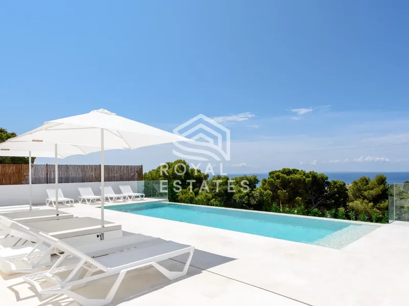 Villa Aura Cap Martinet: Luxury Living in an Exclusive Ibiza Enclave