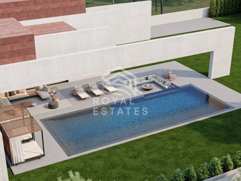 Fantastic single storey villa with 1200m2 of floor area on a plot of 5000m2. Prime construction and finishes. Architecture and decoration design of excellence