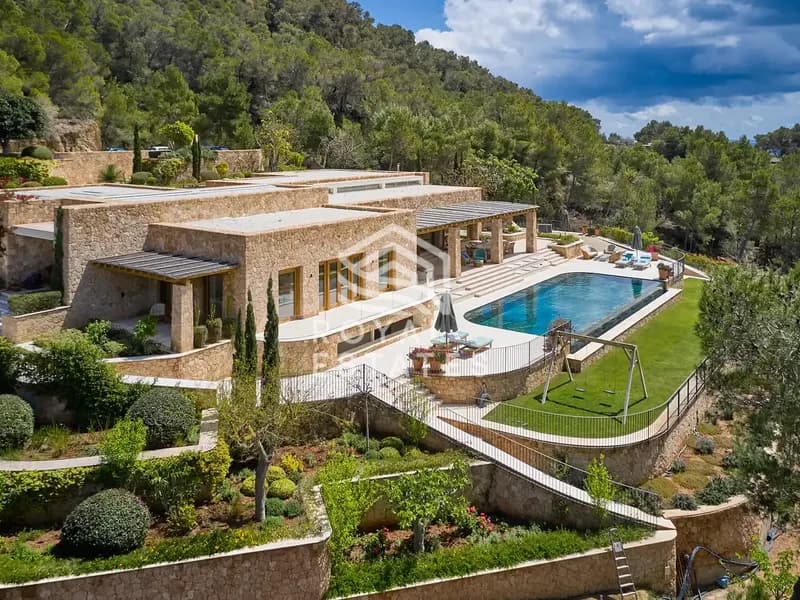 Luxury villa near San Carlos