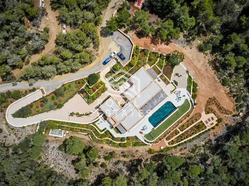 Luxury villa near San Carlos